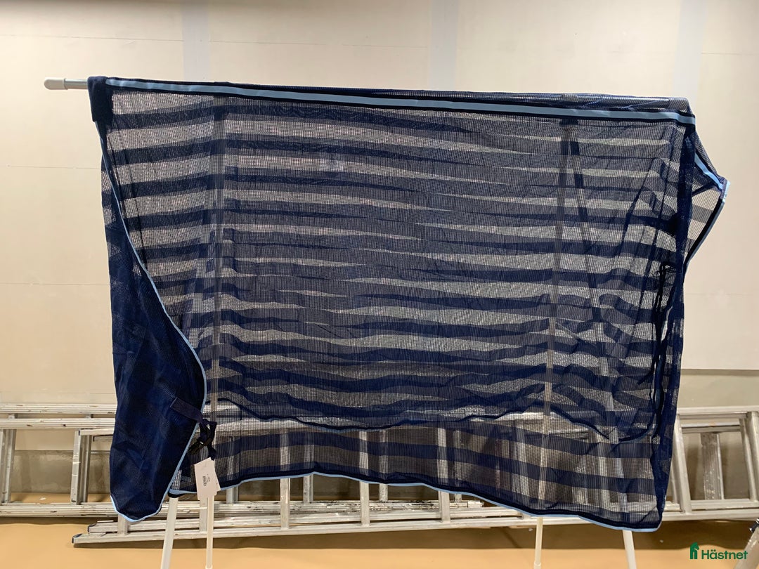 Täcken hästutrustning till salu: Flugtäcke 85kr alt 187kr inkl frakt  i Jönköping - Annons 2