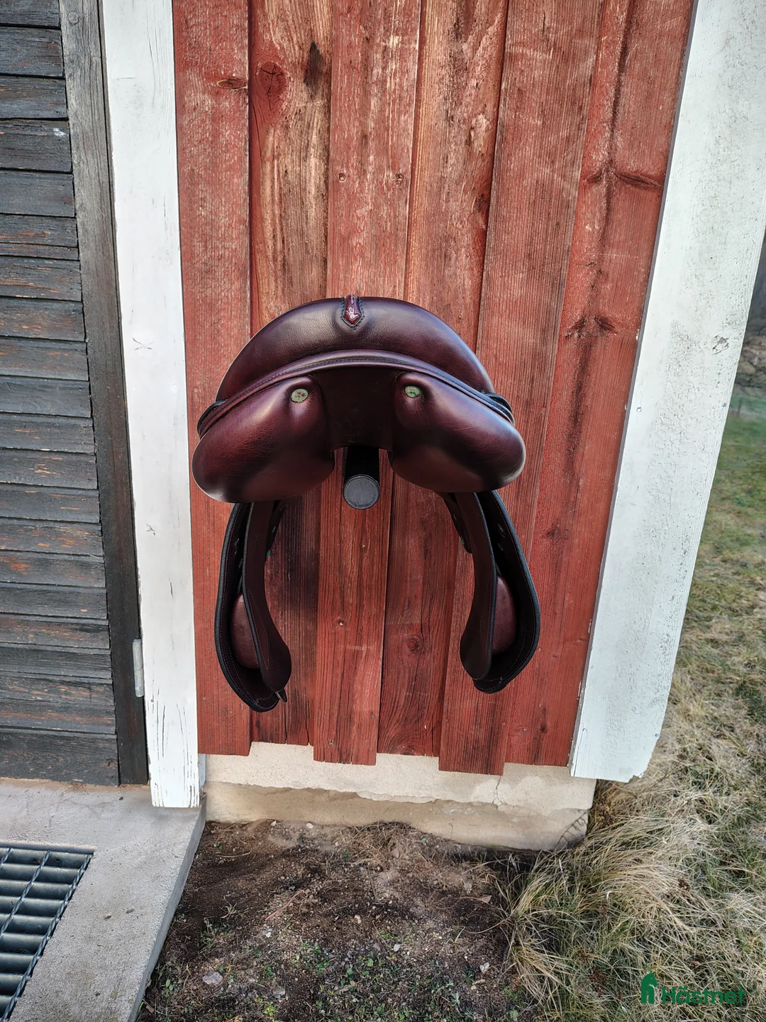 Sadlar hästutrustning till salu: Equipe Synergy hoppsadel  - Annons 2