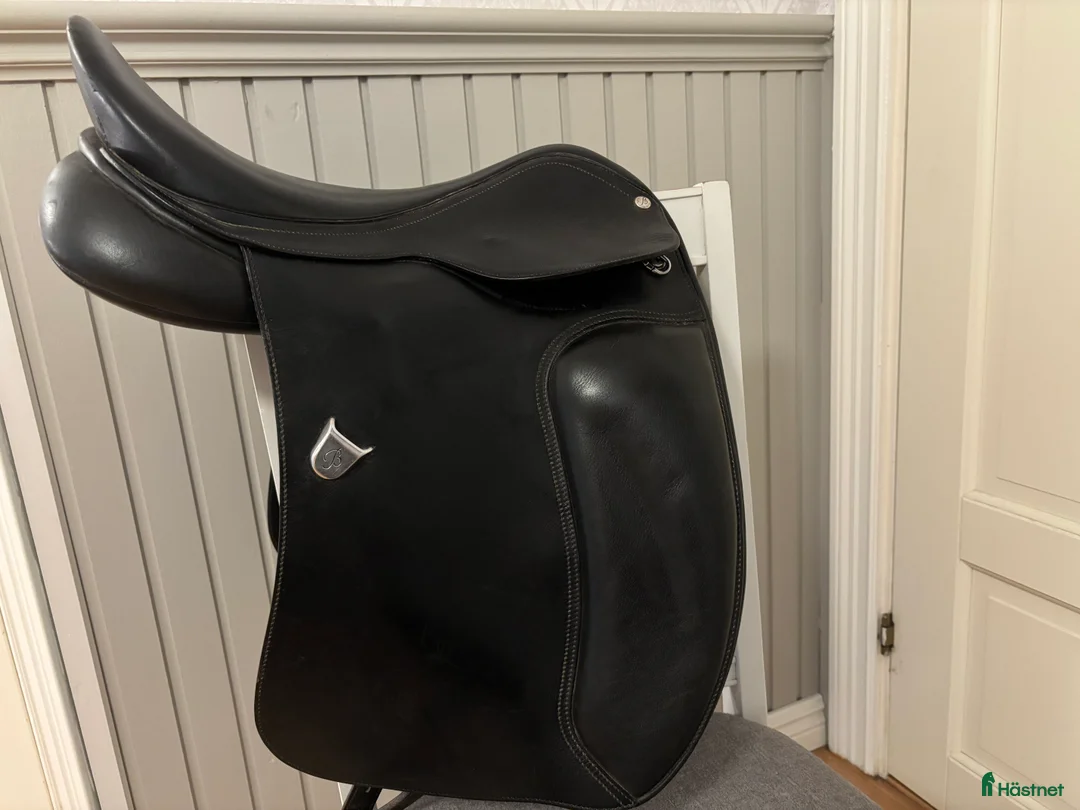 Sadlar hästutrustning till salu: Bates Icelandic säljes i Kåge - Annons 2