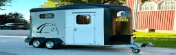 Hästtransporter  fordon & transport till salu: Hästsläp i Nyskick - Annons 1