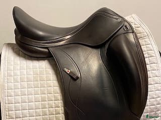 Sadlar hästutrustning till salu: Dressyrsadel Equipe Olympia 17" i Uppsala - Annons 18