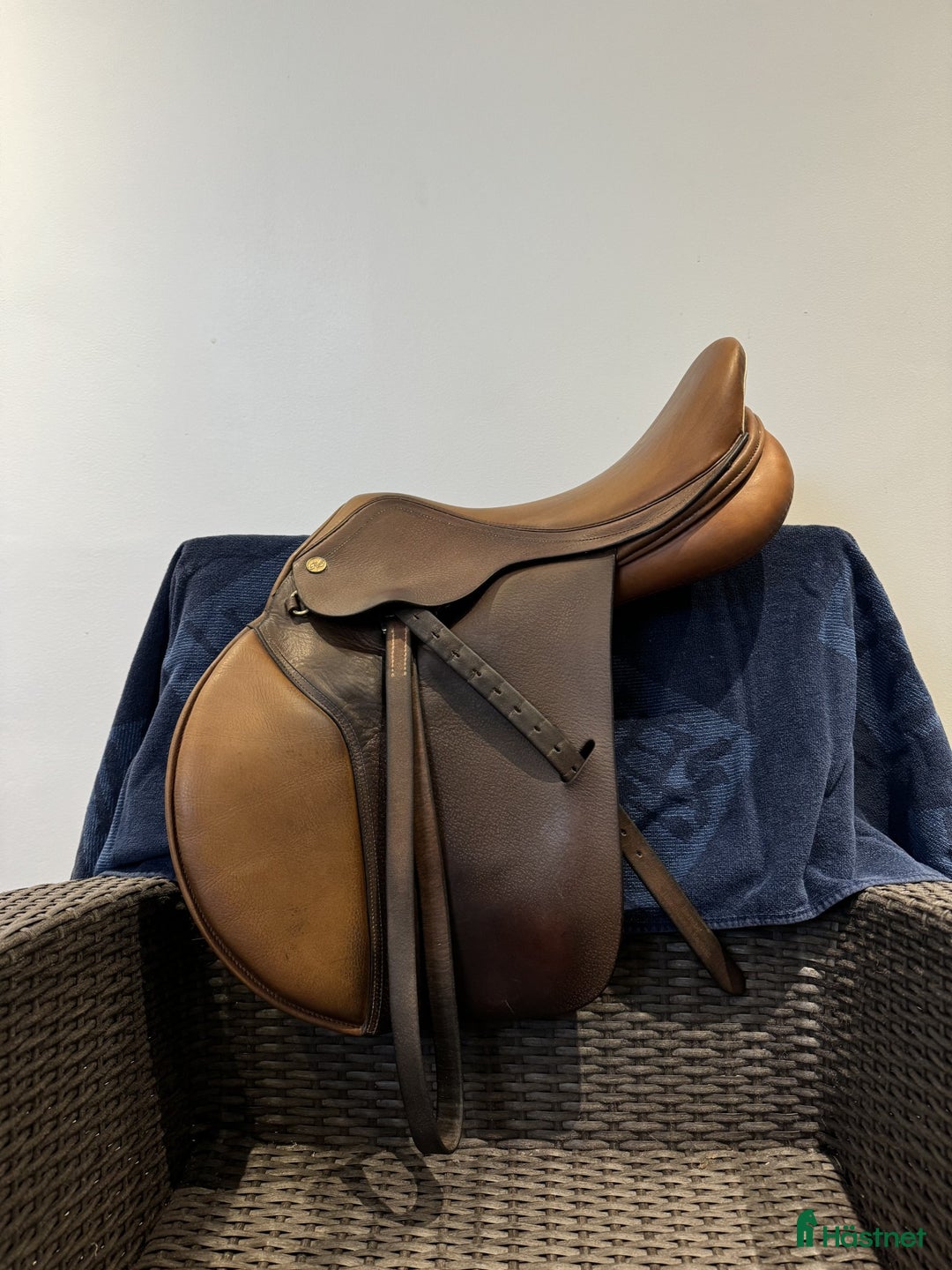 Sadlar hästutrustning till salu: Allroundsadel (paketpris)  i Täby - Annons 1