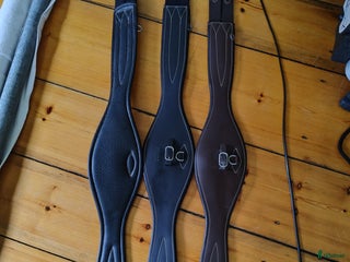 Sadeltillbehör hästutrustning till salu: Knights sadelgjord flera storlekar i Fagersta - Annons 1