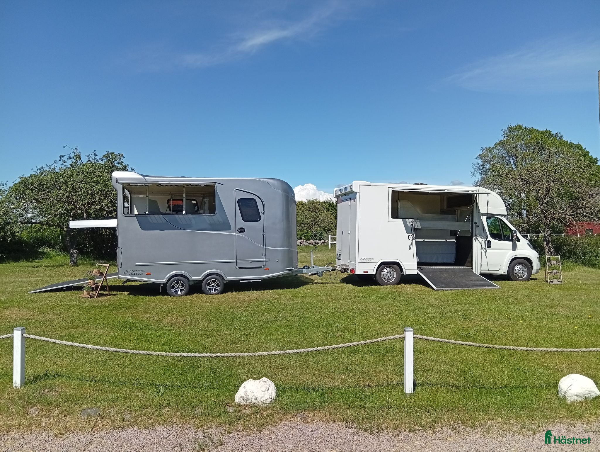 Hästtransporter  fordon & transport till salu: Dickenherr 3 hästars med bodel - Annons 1