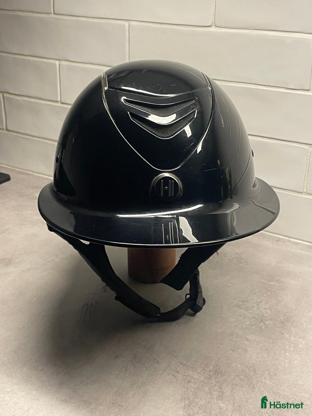 Hjälmar ryttarutrustning till salu: OneK advancé glossy 53-54 (51-56) i Ucklum - Annons 2