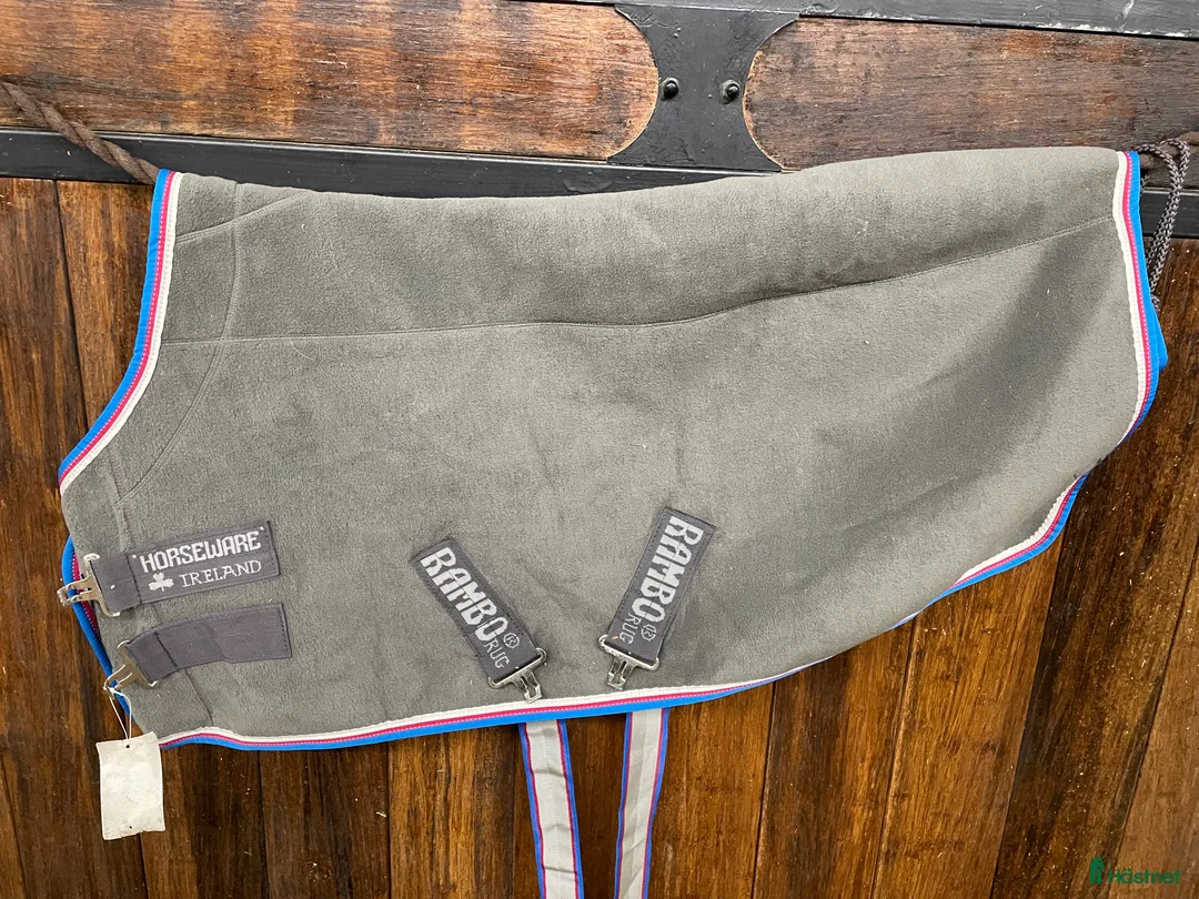 Täcken hästutrustning till salu: Horseware storlek 60 i Sandefjord - Annons 4