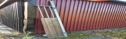 Stallinredning, stängsel & gård övrig utrustning till salu: *Pris kan diskuteras* Boxdelar - Annons 2