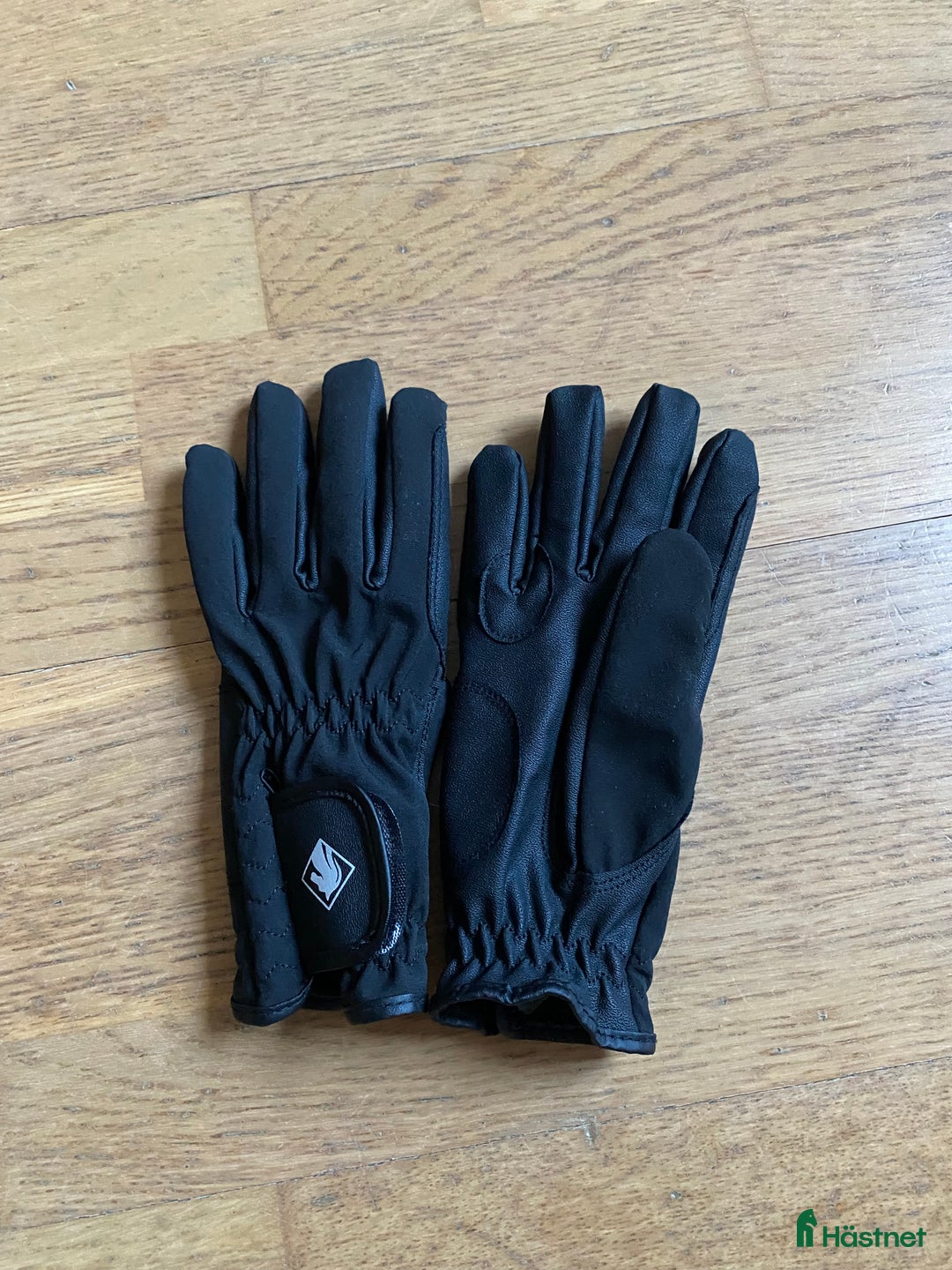 Övrig Ryttarutrustning ryttarutrustning till salu: Oanvända ridhandskar i Kävlinge - Annons 1