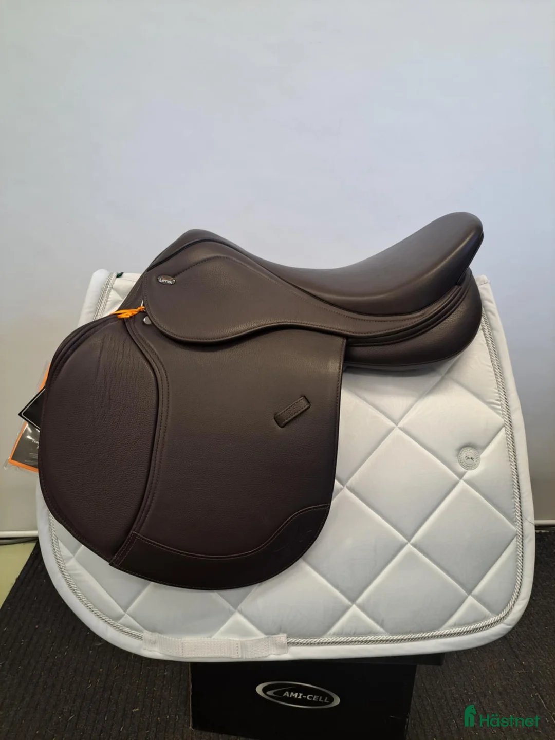 Sadlar hästutrustning till salu: LeTek Plus by Tekna i Färnäs - Annons 1