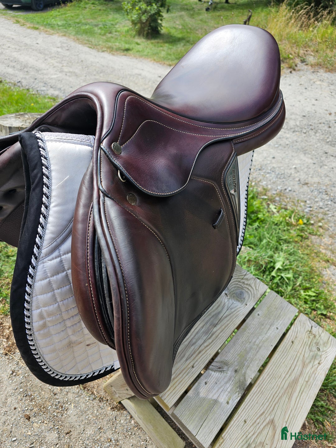 Sadlar hästutrustning till salu: Equiline hoppsadel Nick Skelton i utmärkt skick i Västerhaninge - Annons 2