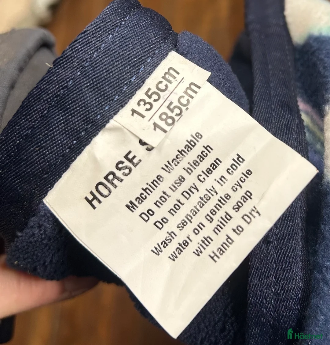 Täcken hästutrustning till salu: Fleecetäcke - Annons 3