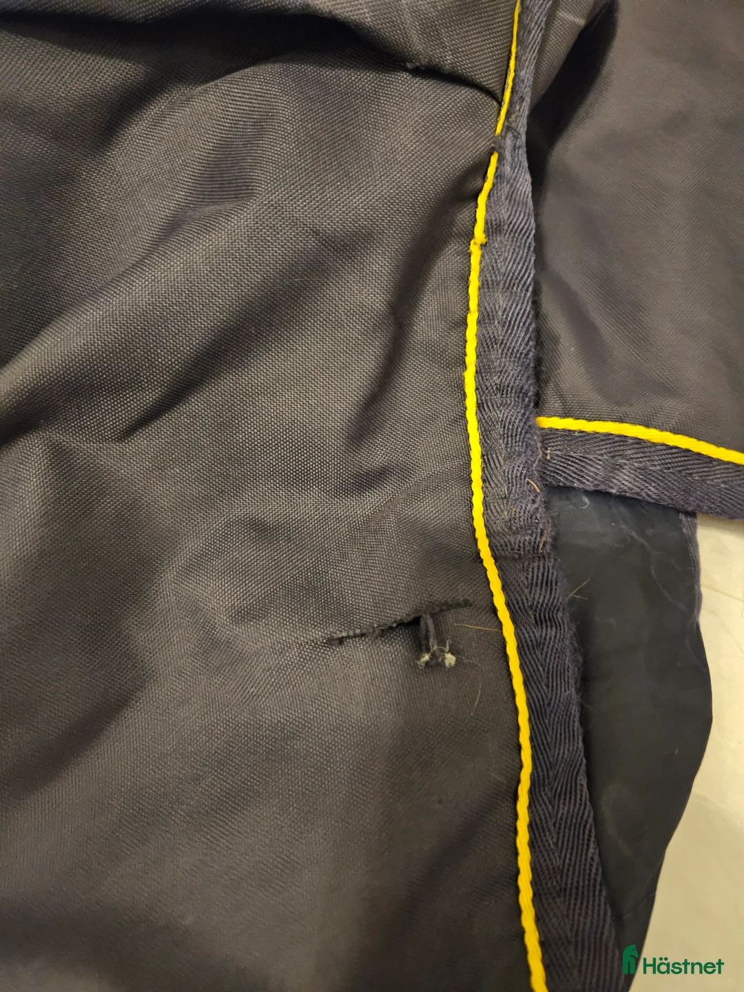 Täcken hästutrustning till salu: Övergångstäcke i Linköping - Annons 2