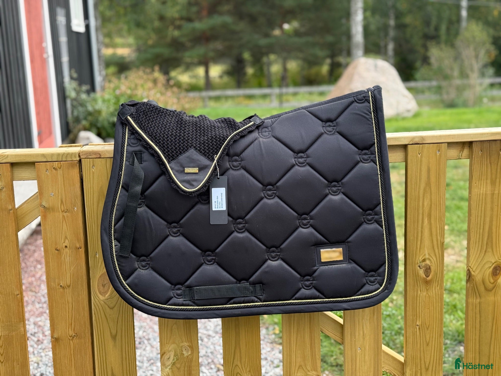 Schabrak & Vojlockar hästutrustning Equestrian Stockholm set med schabrak och huva - Annons 3