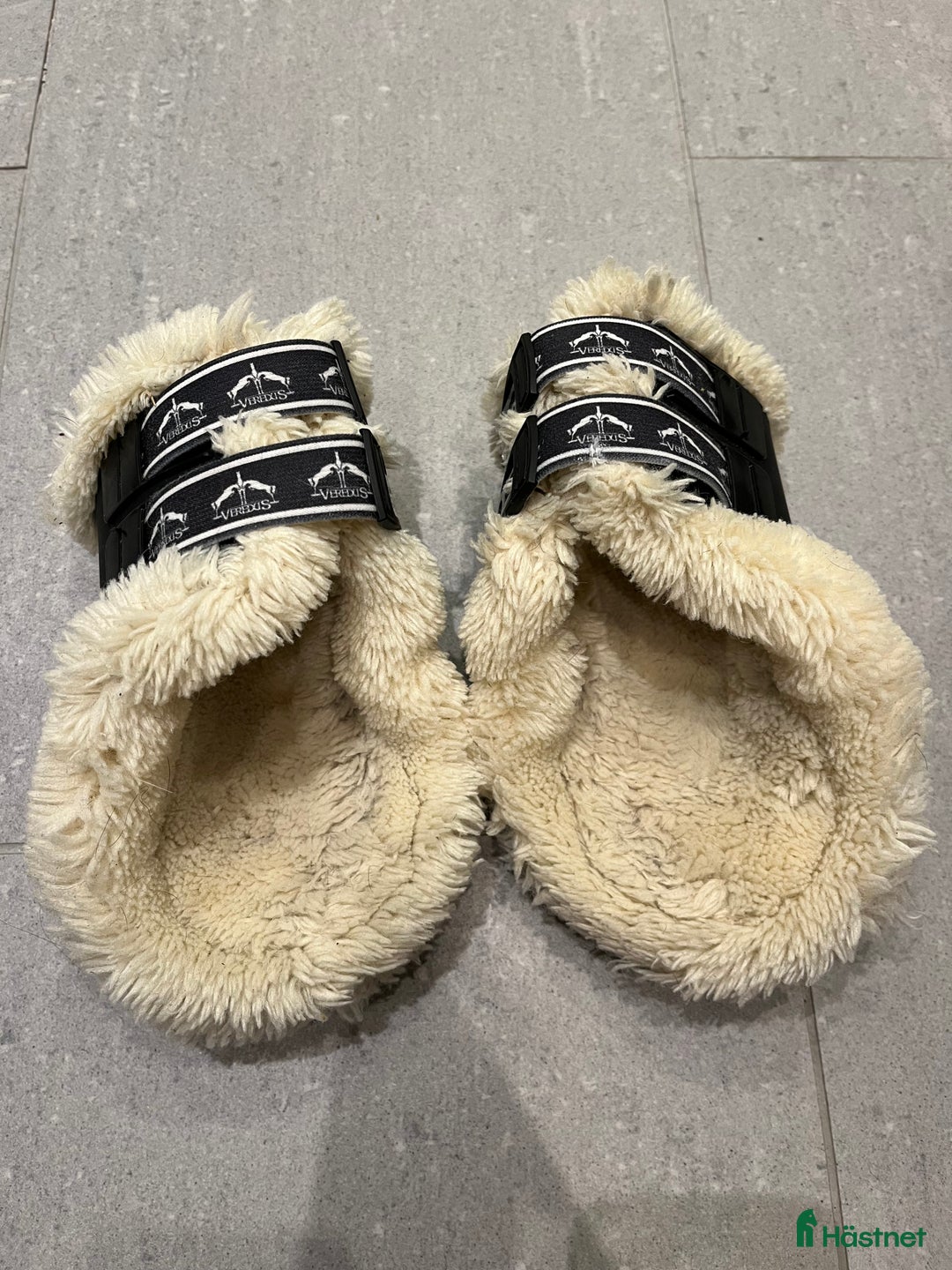 Benskydd hästutrustning till salu: Fina Veredus bakskydd - Annons 2