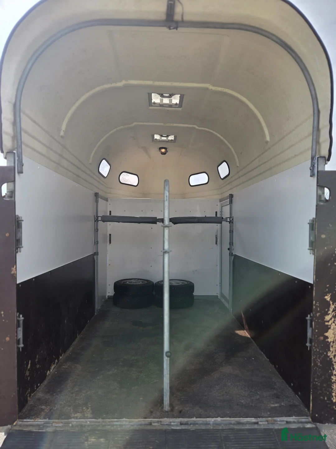 Hästtransporter  fordon & transport till salu: Boj Bravo SE, Nyrenoverad, nybes  - Annons 5