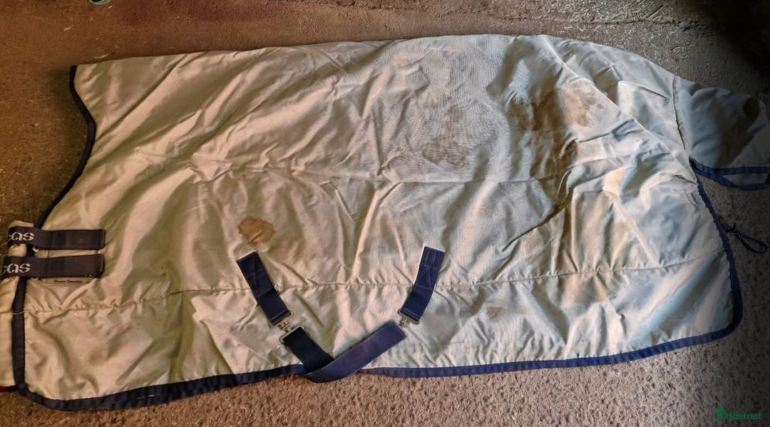 Täcken hästutrustning till salu: Bucas utetäcke 145 i Alunda - Annons 1