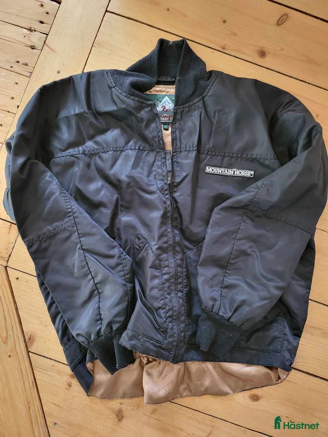Jackor & Kavajer ryttarutrustning till salu: Mountain Horse Jacka - Annons 1