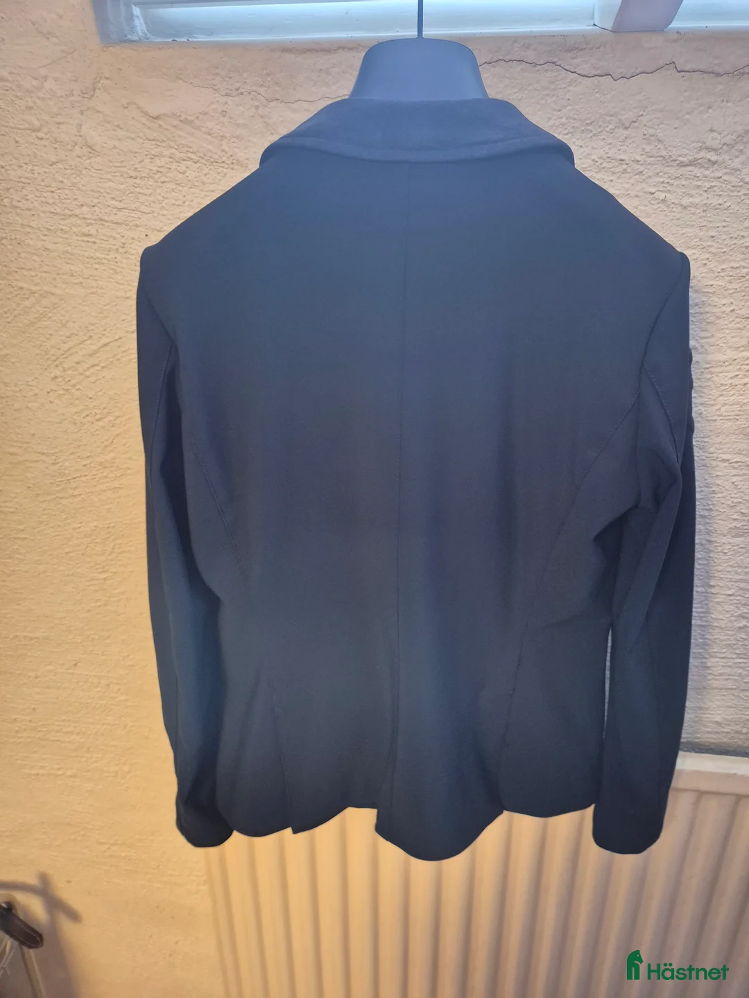 Jackor & Kavajer ryttarutrustning till salu: CT & Equiline kavaj! Fint skick.  i Kristianstad - Annons 4