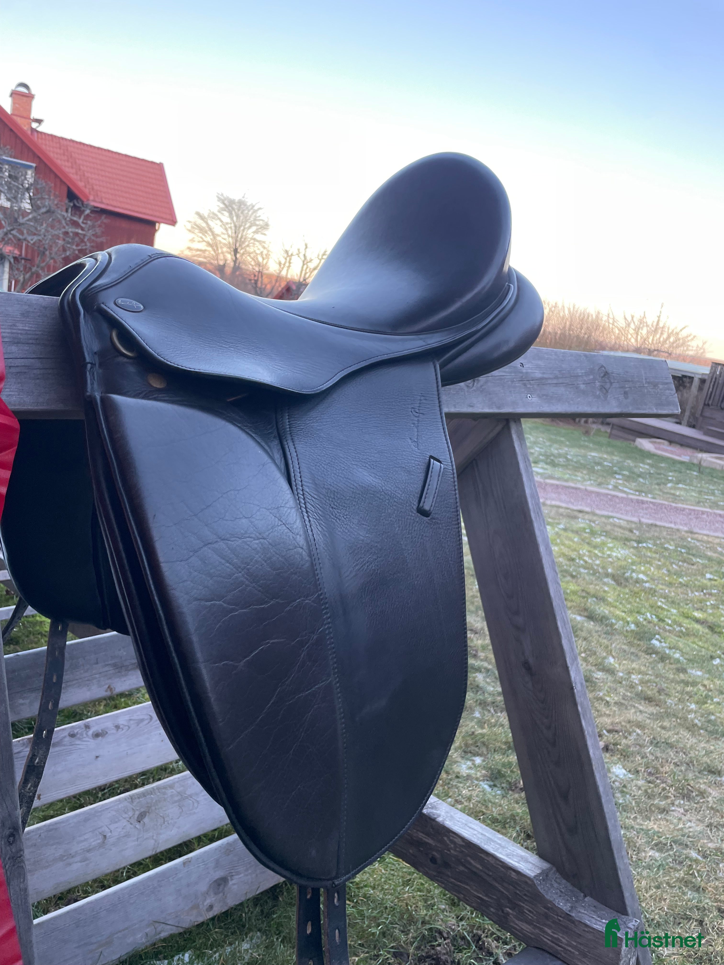 Sadlar hästutrustning Skön & fin dressyrsadel i Rättvik - Annons 15