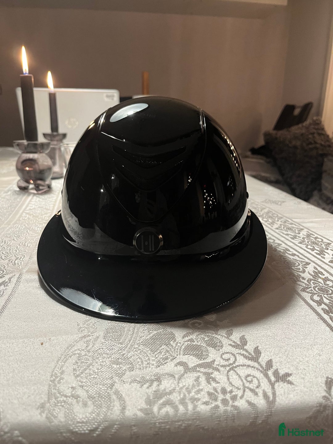 Hjälmar ryttarutrustning till salu: OneK  i Visby - Annons 1