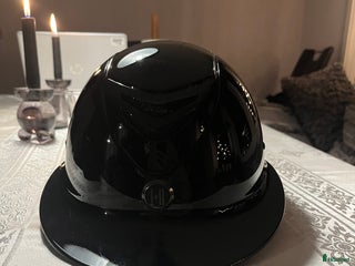 Hjälmar ryttarutrustning till salu: OneK i Visby - Annons 2