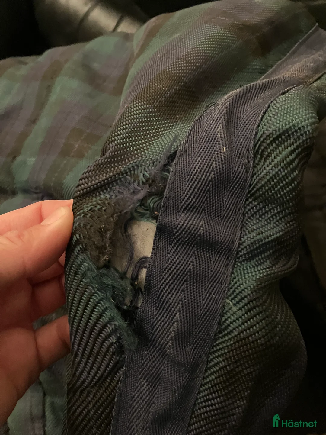 Täcken hästutrustning till salu: Två tjocka vintertäcken - Annons 7