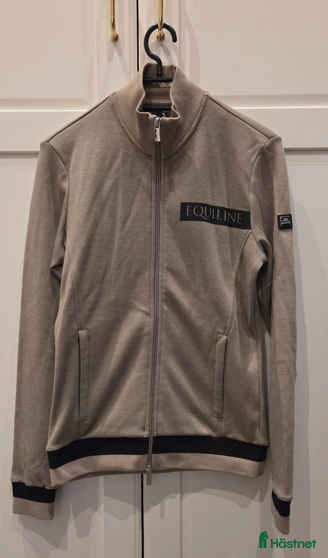 Övrigt Ridkläder ryttarutrustning till salu: Equiline sweatshirt i Sölvesborg - Annons 1