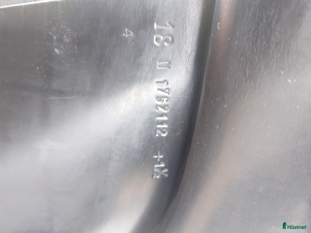 Sadlar hästutrustning till salu: Amerigo Classic 18" +1,5 i Dala-järna - Annons 3