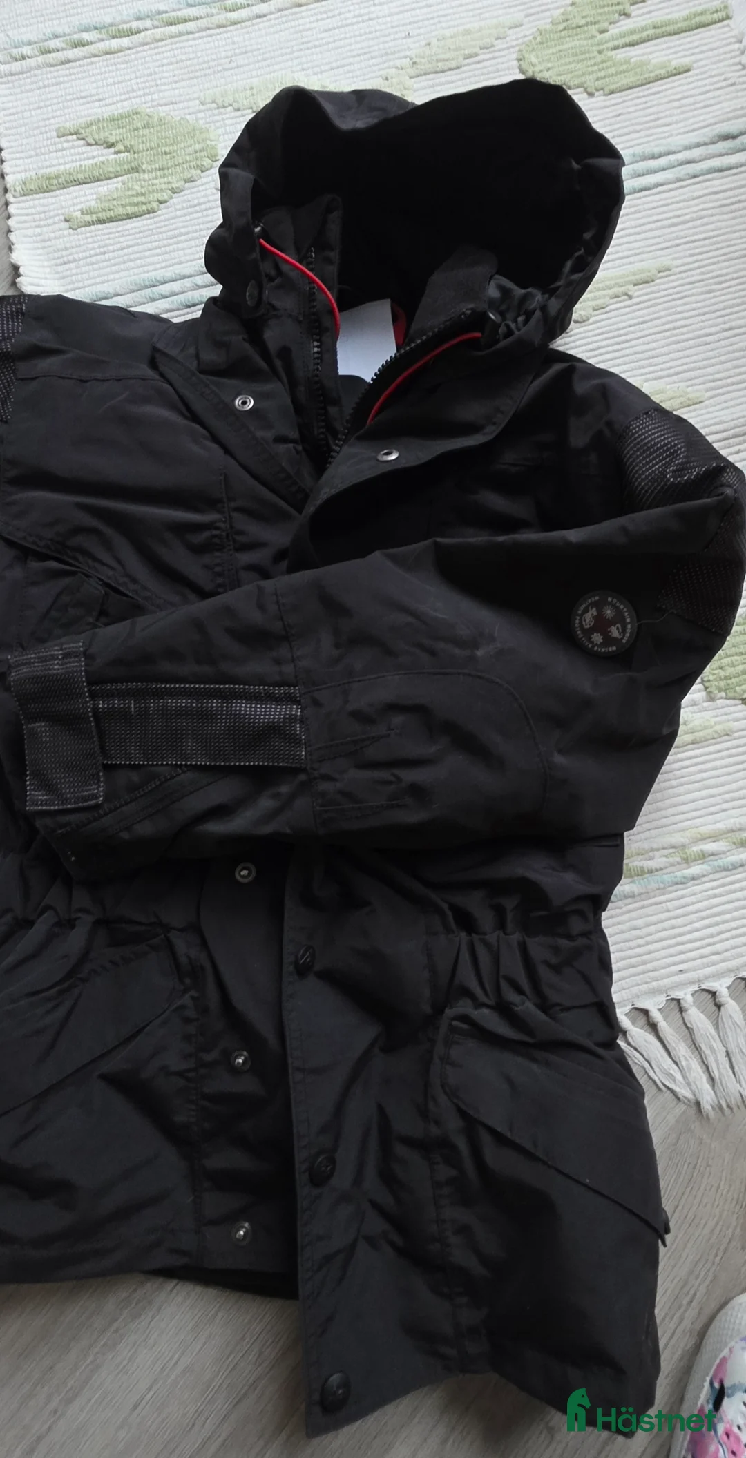 Jackor & Kavajer ryttarutrustning till salu: Säkerhetsjacka, stalljacka , vantar - Annons 5