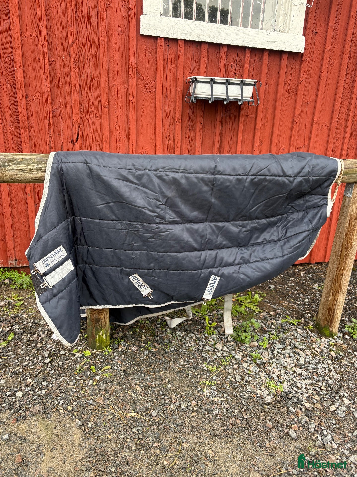 Täcken hästutrustning Amigo stalltäcke  - Annons 1