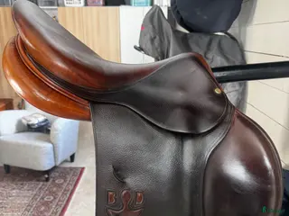 Sadlar hästutrustning BD sadel 17,5 tum - Annons 4