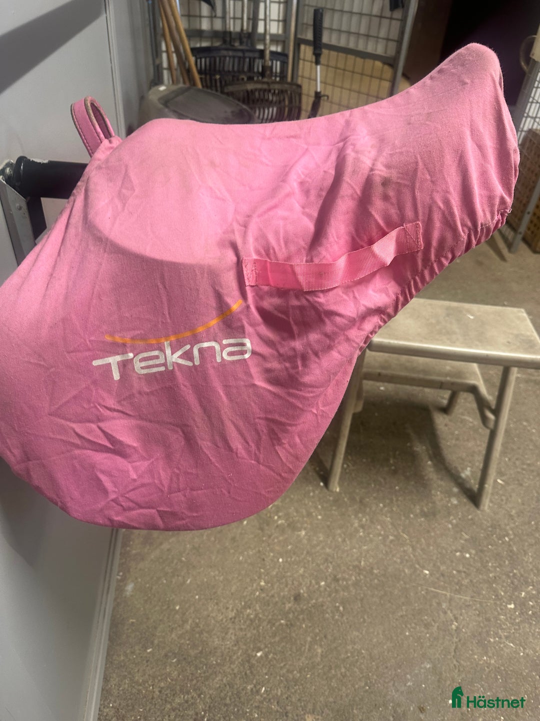 Sadlar hästutrustning till salu: 🩷🩷ROSA SADEL🩷🩷 i Danderyd - Annons 6