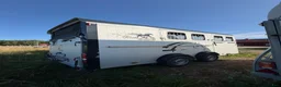 Hästtransporter  fordon & transport till salu: Cheval maxi 4 hästtransport  - Annons 3