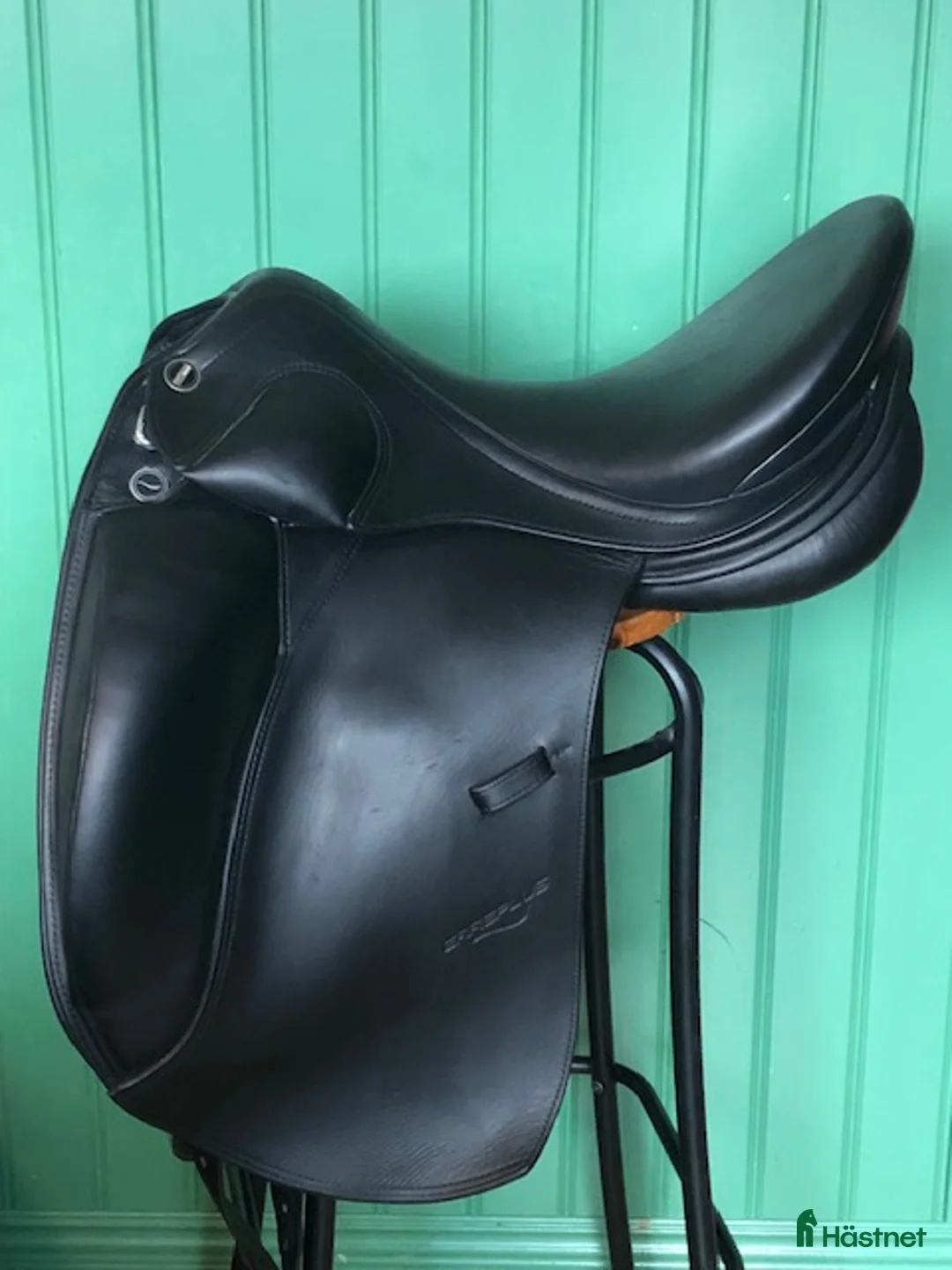 Sadlar hästutrustning till salu: Erreplus dressage dressyrsadel - Annons 1