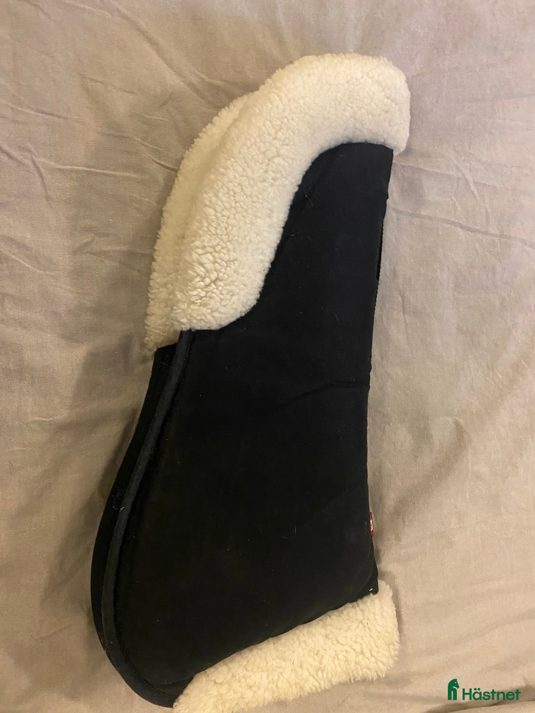 Schabrak & Vojlockar hästutrustning till salu: Memory foam pad i Uddevalla - Annons 1