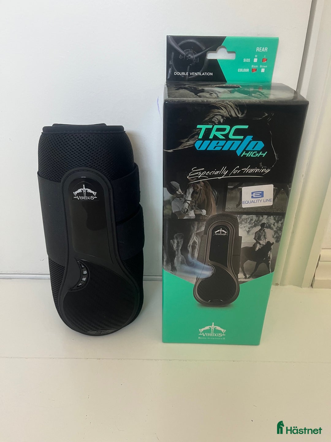 Benskydd hästutrustning till salu: Veredus TRC Vento High bakbenskydd i Jönköping - Annons 2