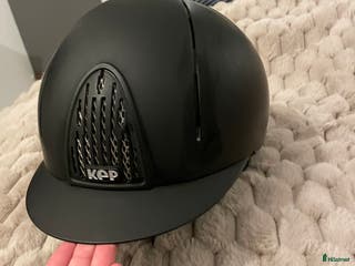 Hjälmar ryttarutrustning till salu: Kep hjälm - Annons 16