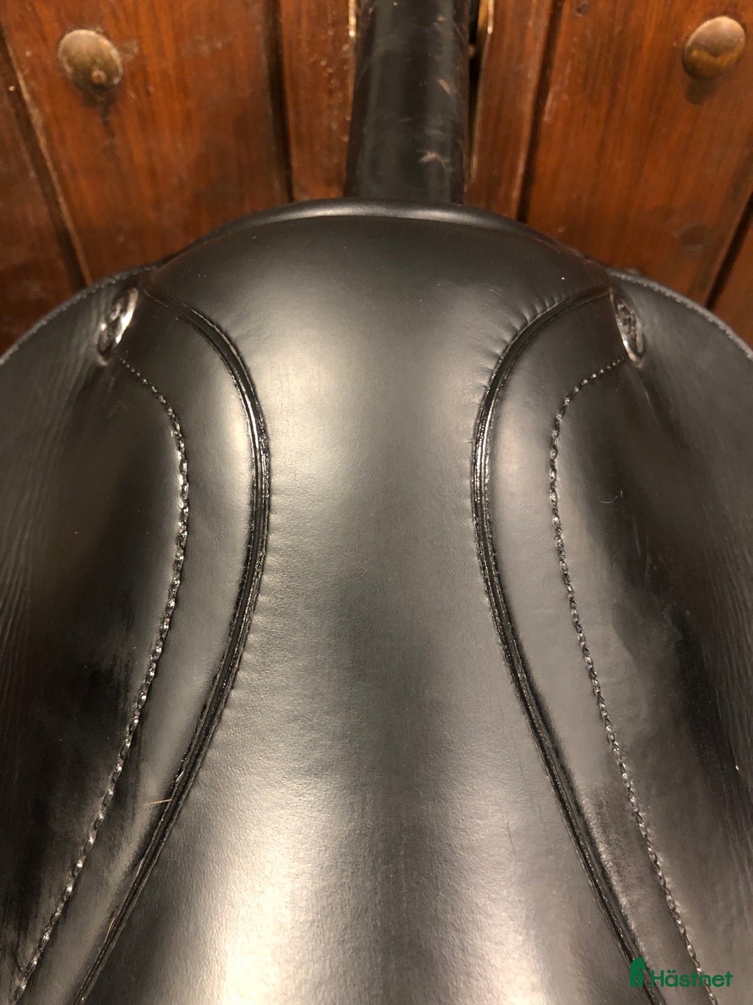 Sadlar hästutrustning till salu: Dressyrsadel Prestige X-Helen 16” kort kåpa i Älvsjö - Annons 4