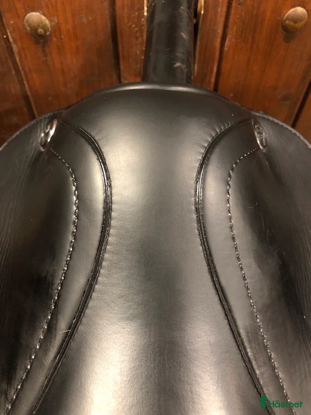 Sadlar hästutrustning till salu: Dressyrsadel Prestige X-Helen 16” kort kåpa i Älvsjö - Annons 4