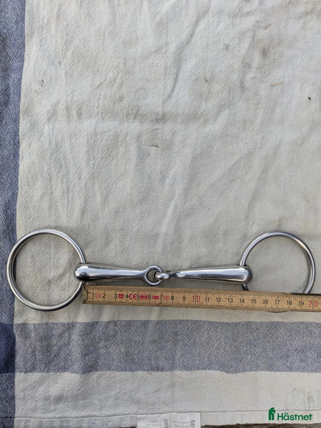 Bett hästutrustning till salu: Tvådelat tränsbett / löst ringbett 14 cm - Annons 1