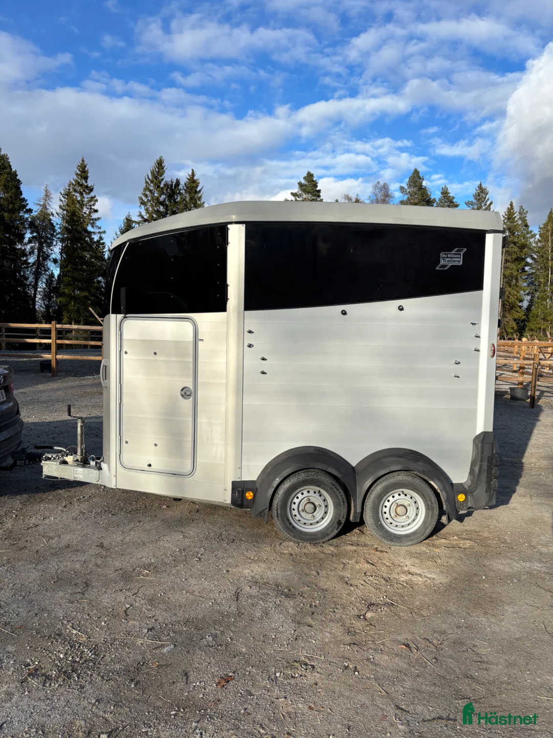 Hästtransporter  fordon & transport till salu: Ifor Willams HBX 506 med sadelkammare - Annons 2