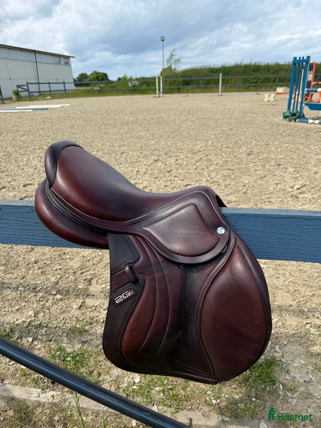 Sadlar hästutrustning till salu: CWD Mademoiselle 17,5” i Helsingborg - Annons 4