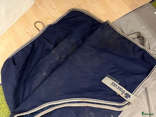 Täcken hästutrustning till salu: Bucas stalltäcke i Solna - Annons 2