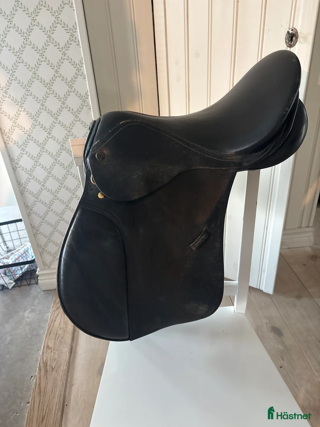 Sadlar hästutrustning till salu: Kingston - Annons 1