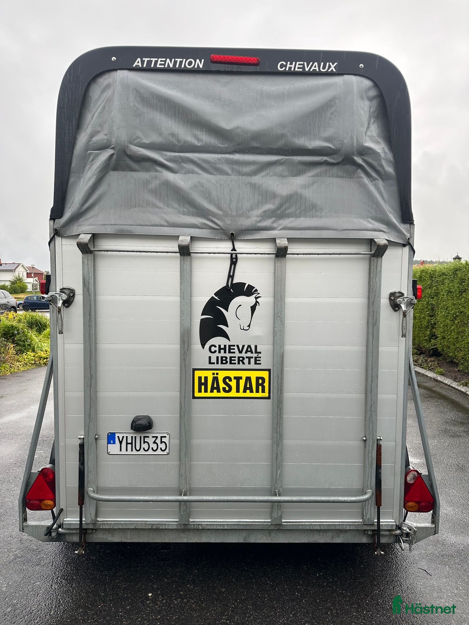 Hästtransporter  fordon & transport till salu: Mycket fin hästtransport med sadelkammare - Annons 2