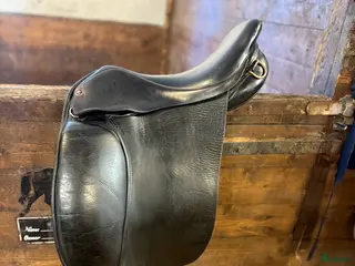 Sadlar hästutrustning till salu: Spalding Britannica - Annons 3