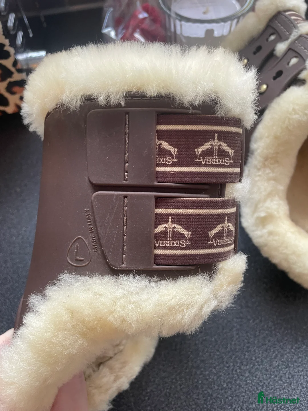 Benskydd hästutrustning till salu: 🦄 Superfina Veredus skydd L 🦄 - Annons 4