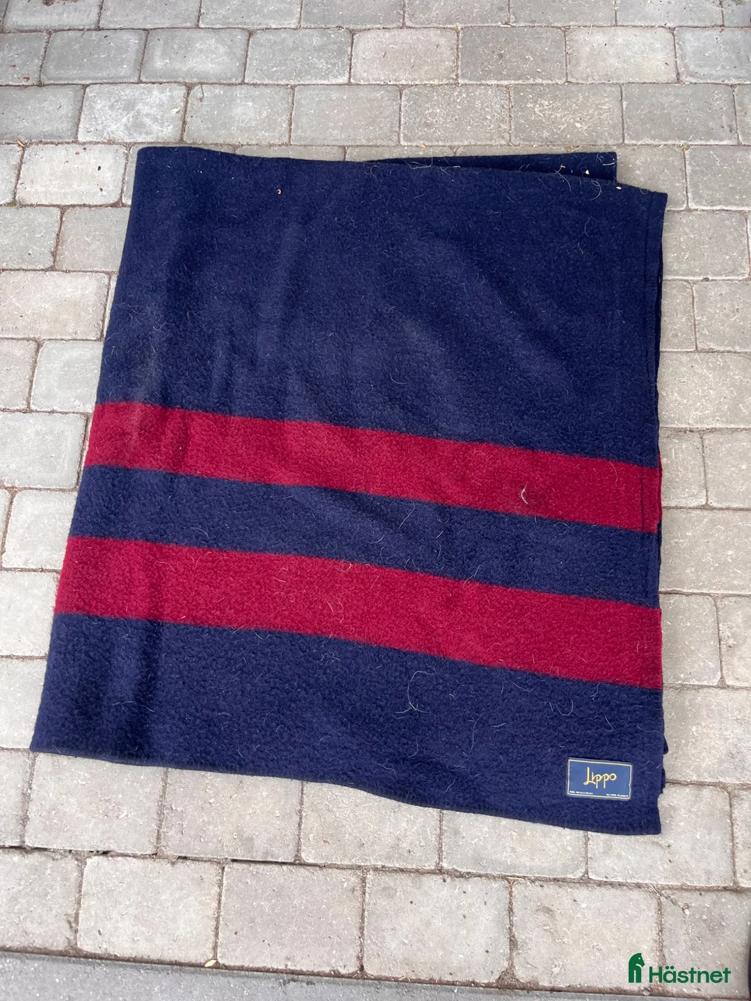 Täcken hästutrustning till salu: Lippo ulltöcke storlek 180 x 210 cm - Annons 1