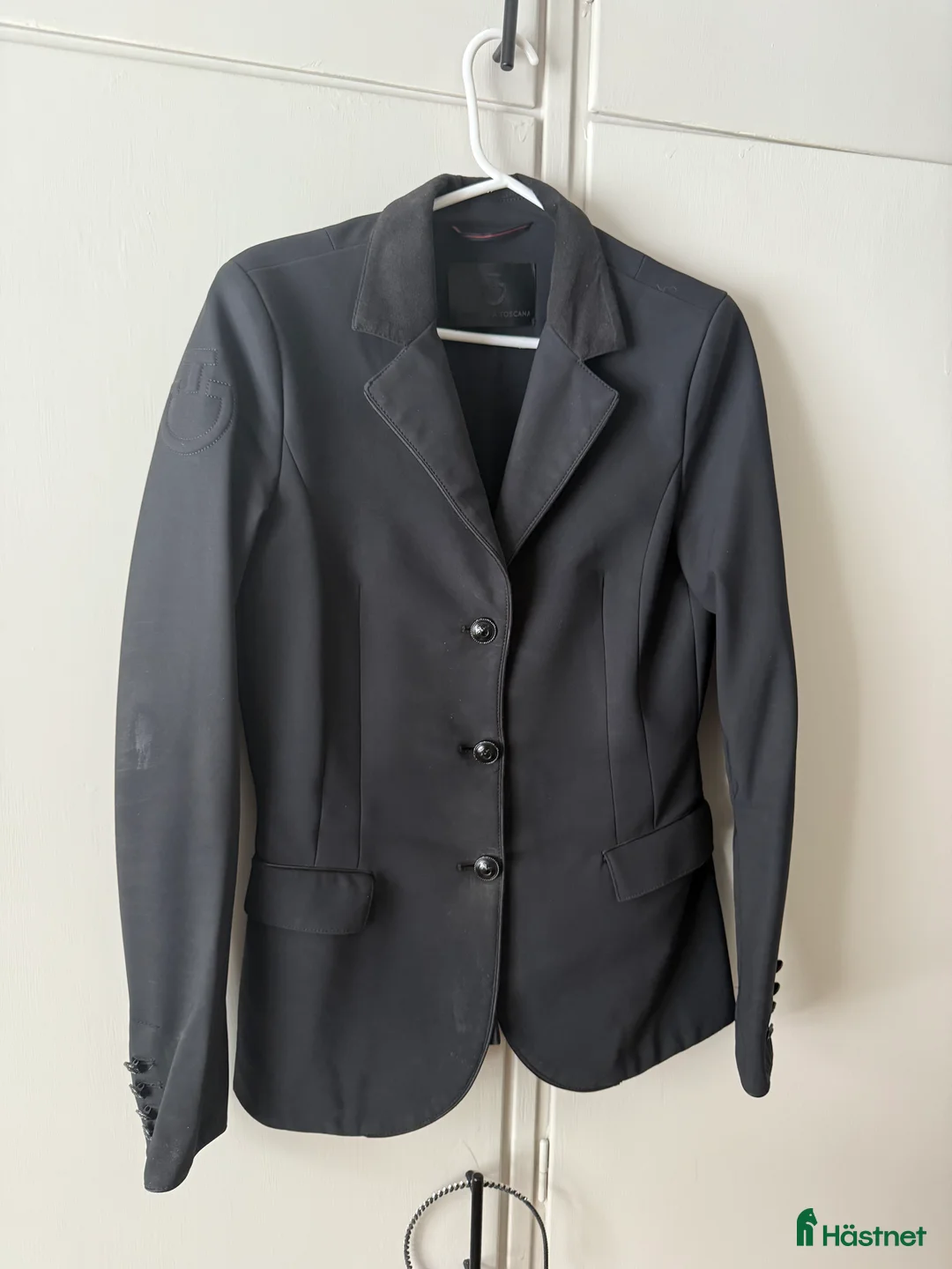 Jackor & Kavajer ryttarutrustning till salu: Cavalleria Toscana kavaj  i Hofors - Annons 1