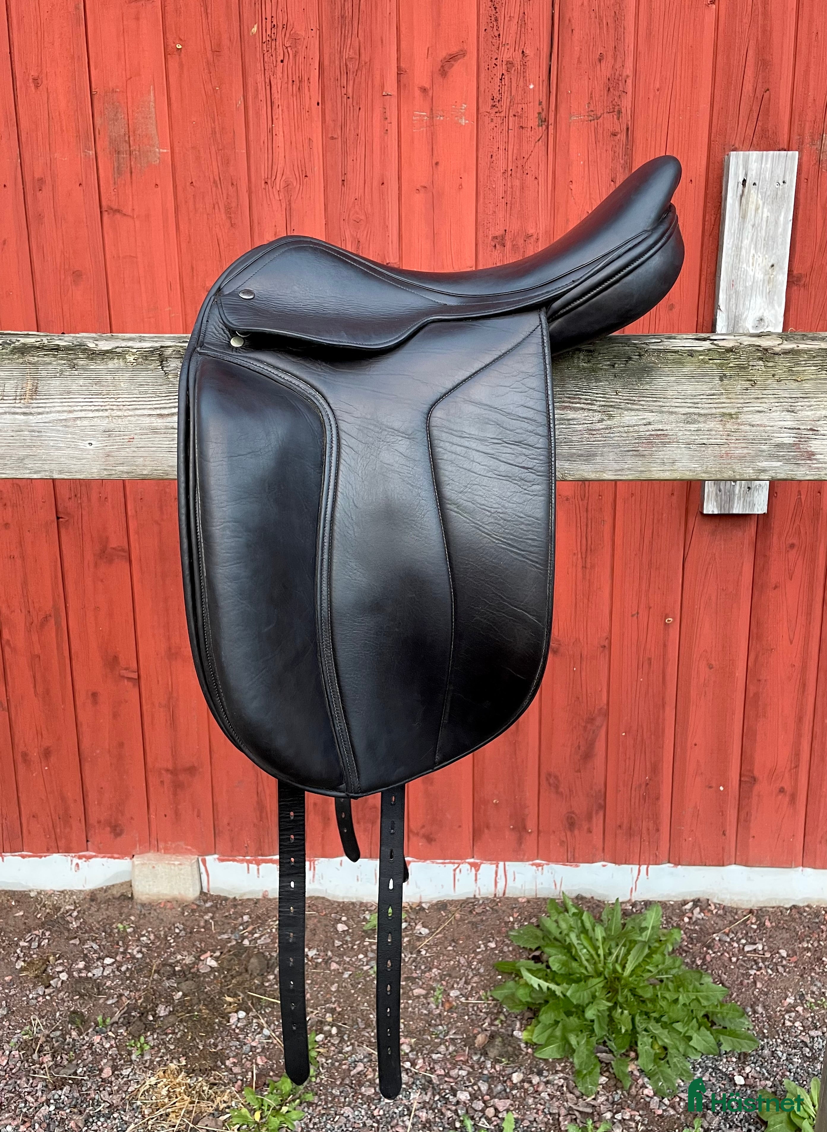 Sadlar hästutrustning till salu: Stall Akur Exselle 17” i Valbo - Annons 11